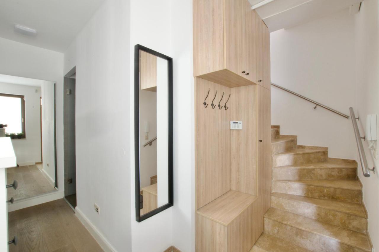 Penthouse Apartment By Hi5 -At The Top Of Boedapest Buitenkant foto