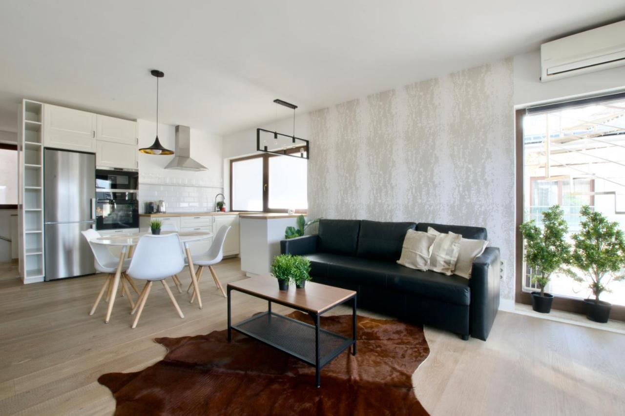 Penthouse Apartment By Hi5 -At The Top Of Boedapest Buitenkant foto